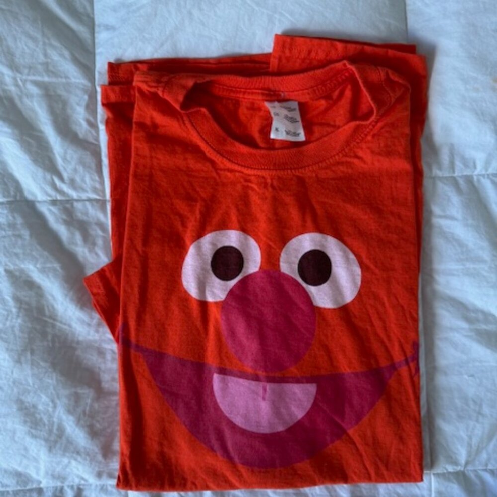 T-SHIRT